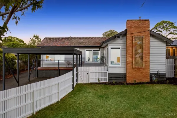 1/13 Holland Road (1/12)