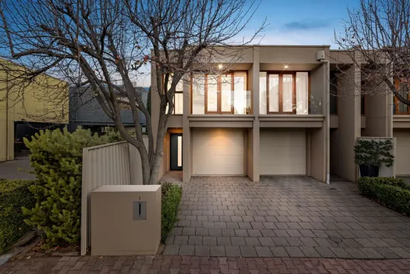 1/1A Grace Street (1/23)