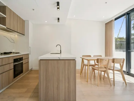 1/1C Gloucester Avenue (1/12)