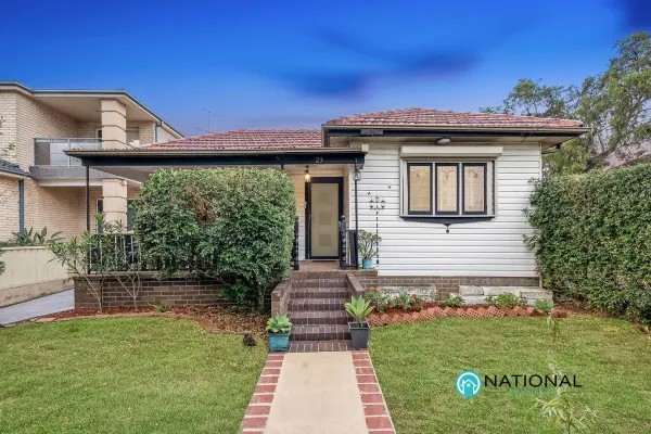 1/23 Hawksview Street (1/9)