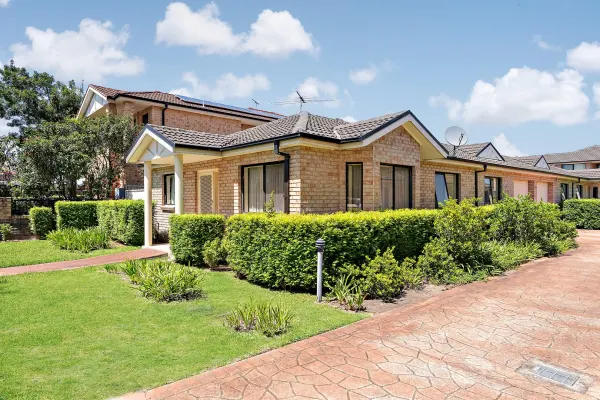 1/3-5 Mimosa Street (1/10)