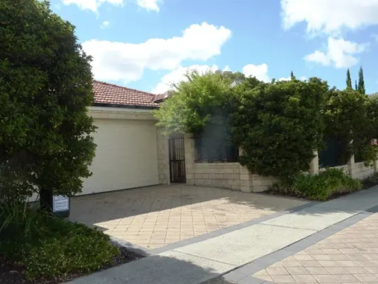 1/32 Collier Ave (1/13)
