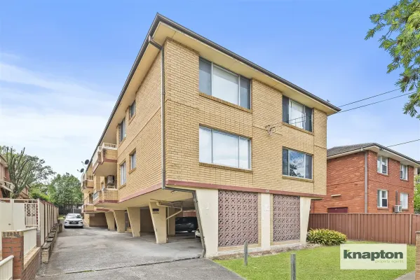 1/64 Denman Avenue (1/6)