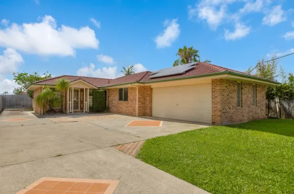1/7 Gollan Drive (1/12)