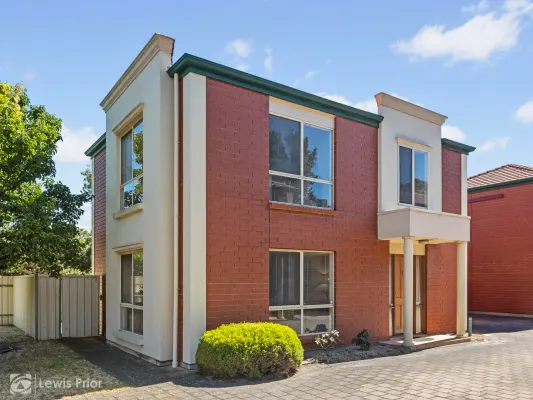 1/8 Barry Road (1/16)