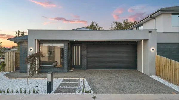 1 Grebe Street (1/31)