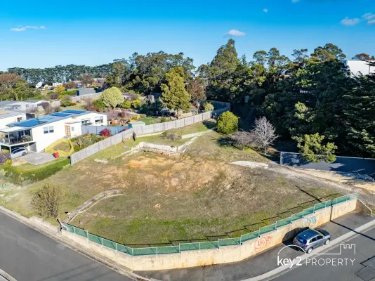 1 Kintail Crescent (1/14)