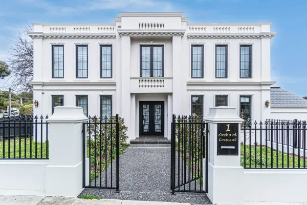 1 Orchard Crescent (1/1)