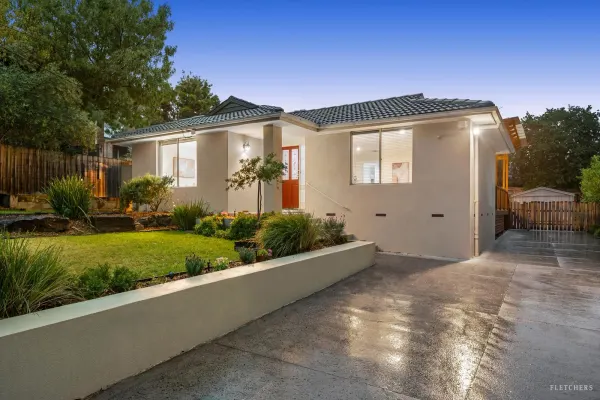 1 Wingrove Place (1/16)