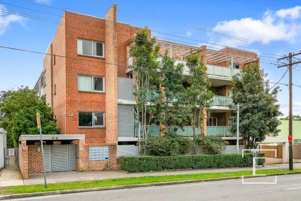10/4 Marlborough Road (1/8)