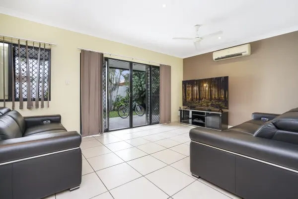 10/6 Wright Crescent (1/11)