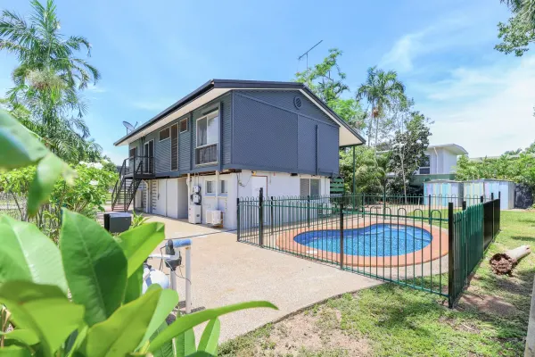 10 Ellengowan Drive (1/29)