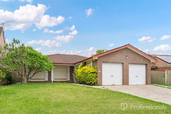 10 Ingham Drive (1/17)