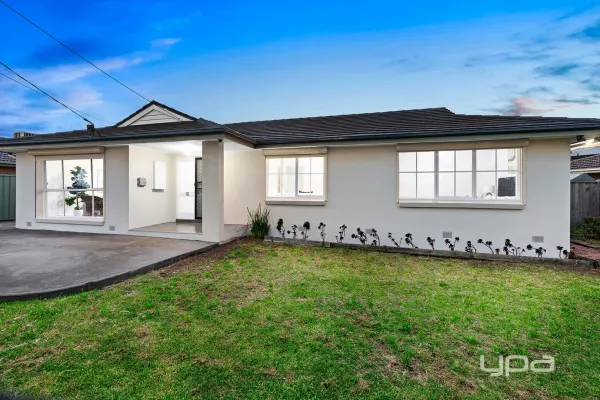 10 Robyn Avenue (1/12)