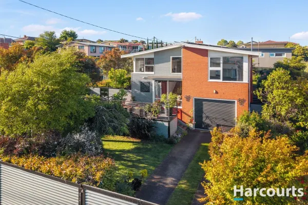 10 Warruga Place (1/36)