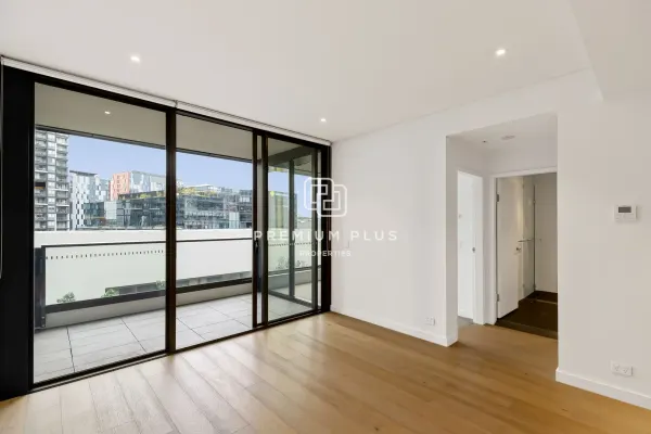 1008/83 Harbour Street (1/19)