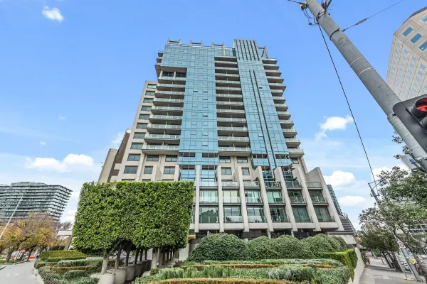 1009/2 Albert Road (1/13)