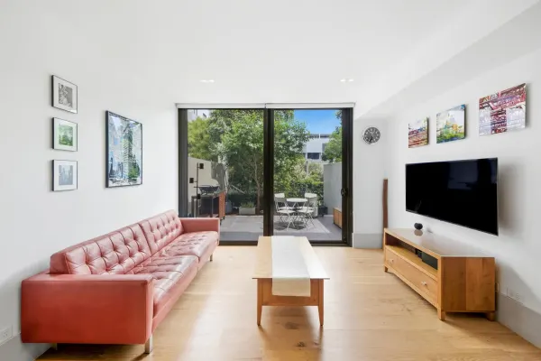 101D/5 Hadfields Street (1/13)