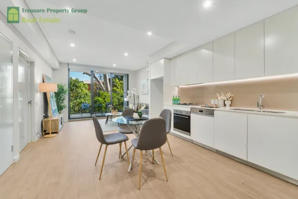 107/2 Thomas St (1/17)