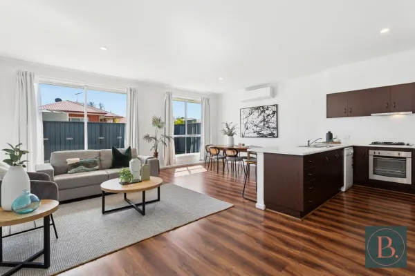 10A Hood Street (1/16)