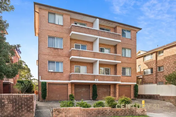 11/62-64 Warialda Street (1/8)