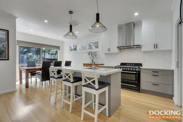 11 Allison Court (1/12)