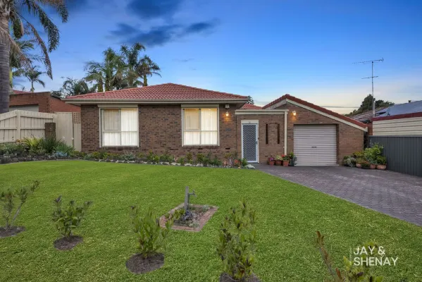 11 Barker Court (1/16)