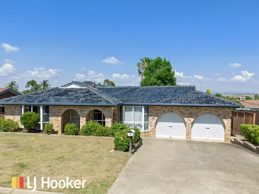11 Camira Crescent (1/1)