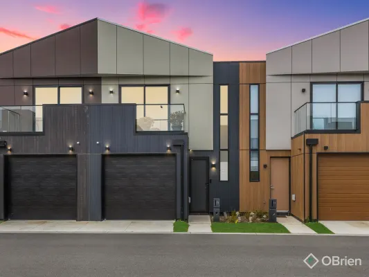 11 Grandia Crescent (1/15)
