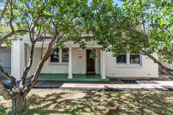 11 Hennessy Terrace (1/12)