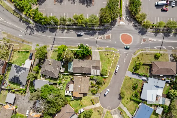 11 Lake Haven Drive (1/1)