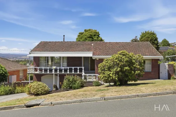 11 Pendennis Street (1/20)