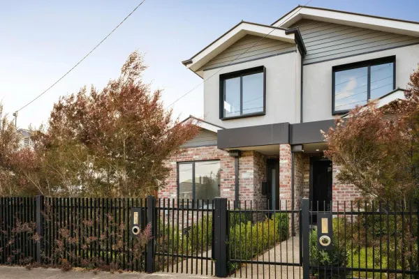 11 Smith Street (1/11)