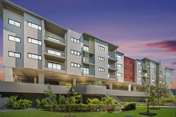 110/225 Hume Highway (1/9)