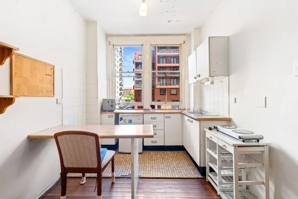 110/3-5 Greenknowe Avenue (1/7)