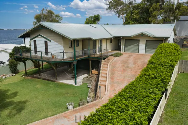 110a Skye Point Road (1/18)