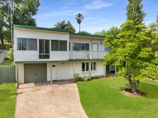 111 Coronation Drive (1/18)