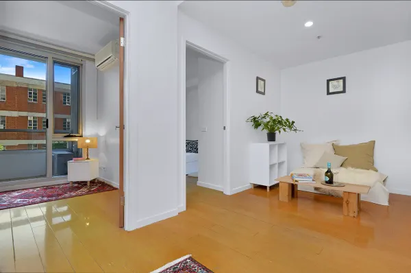 115/1 Bouverie Street (1/9)