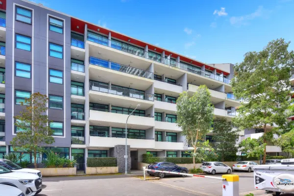 12/1 Timbrol Avenue (1/10)