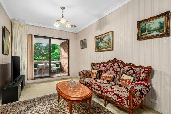 12/106-110 Hall Street (1/15)