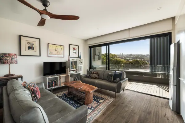 12/403-405 Old South Head Road (1/16)