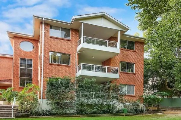 12/59 Brancourt Avenue (1/7)