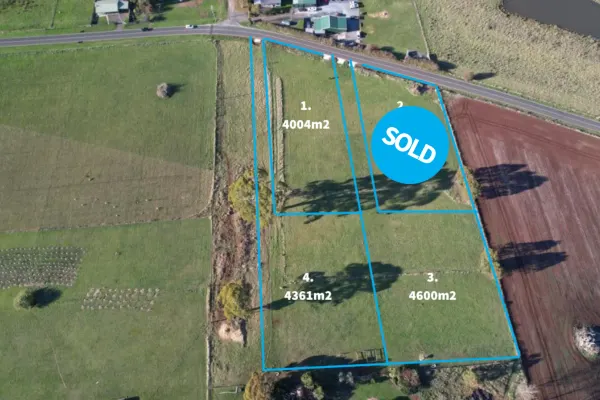 12 Quamby Brook Road (1/5)