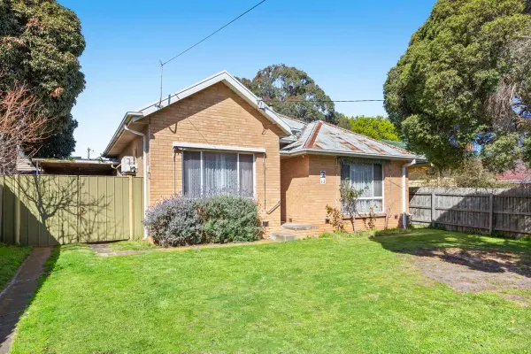 12 Worthing Road (1/2)