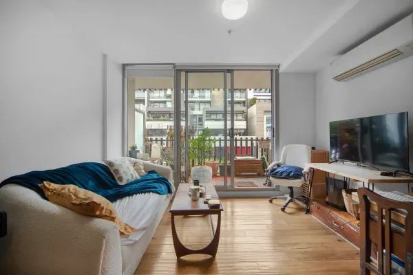 121/70 Nott Street (1/12)