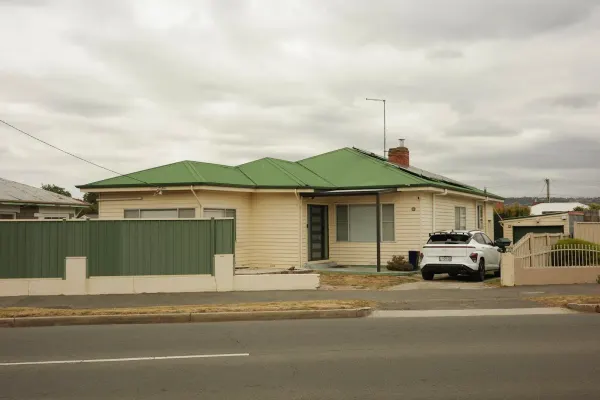 124 Vermont Road (1/1)
