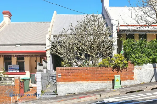 125 Wigram Road (1/12)