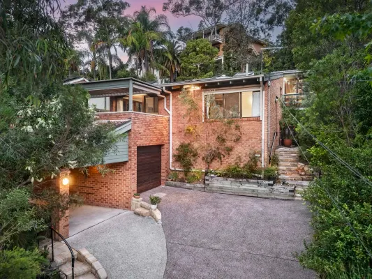 129 Riverview Street (1/15)