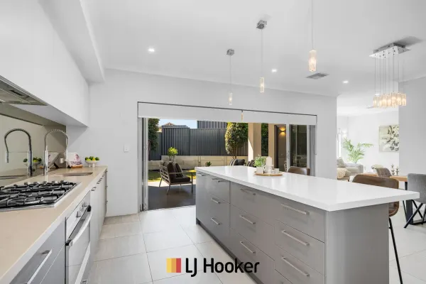 12B Martelli Place (1/71)