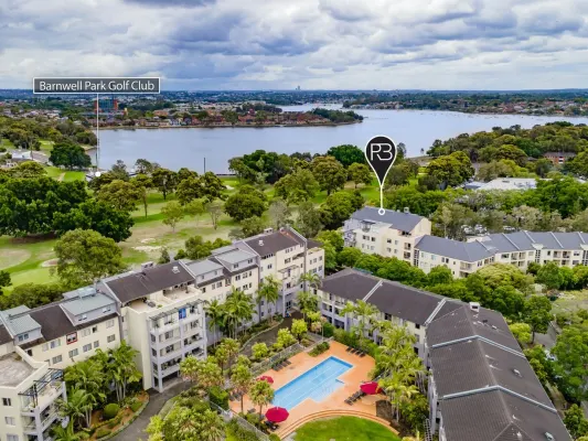 13/1 Kings Bay Avenue (1/16)